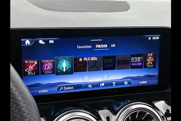 Mercedes-Benz B-Klasse 250 e Business Solution AMG AMG Line | Night Pakket | Panorama Schuif-Kanteldak | Memory Voorstoelen | Parkeerpakket met 360°-camera. MB-paasweekend