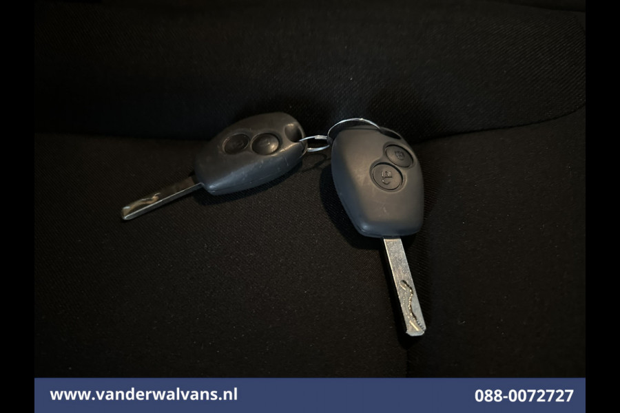 Renault Trafic 1.6 dCi 126pk L1H1 Euro6 Airco | Imperiaal | Navigatie | Cruisecontrol | Trekhaak Parkeersensoren, Bijrijdersbank