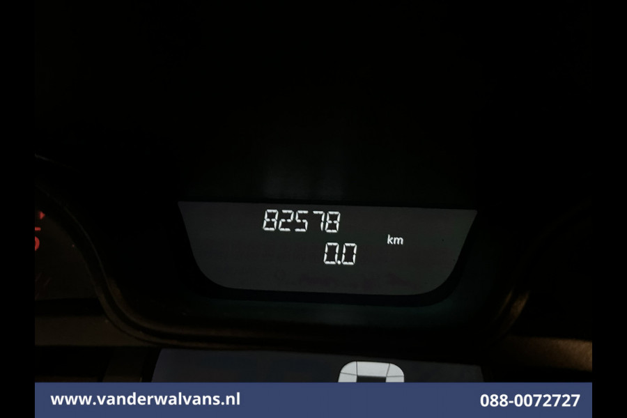 Renault Trafic 1.6 dCi 126pk L1H1 Euro6 Airco | Imperiaal | Navigatie | Cruisecontrol | Trekhaak Parkeersensoren, Bijrijdersbank