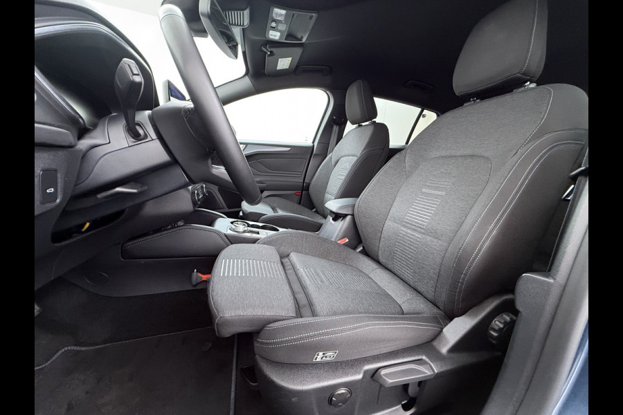 Ford FOCUS Wagon 1.5T 150PK AUT-8 Active X Navi Head-Up Adaptive Cruise Camera Apple Carplay Android Virtual-Cockpit Pdc Ecc Sport Stoelen Busine Elek.Achterklep Privacy Glas Led Isofix Wifi DAB Park-Asist Dodehoek-Asist Lane Assist Virtual Cockpit Keyless 1e Eigenaar Dealeronderhouden orig.NLse auto € 39.000 nieuw!  1.500KG trekvermogen