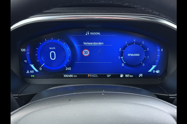 Ford FOCUS Wagon 1.5T 150PK AUT-8 Active X Navi Head-Up Adaptive Cruise Camera Apple Carplay Android Virtual-Cockpit Pdc Ecc Sport Stoelen Busine Elek.Achterklep Privacy Glas Led Isofix Wifi DAB Park-Asist Dodehoek-Asist Lane Assist Virtual Cockpit Keyless 1e Eigenaar Dealeronderhouden orig.NLse auto € 39.000 nieuw!  1.500KG trekvermogen