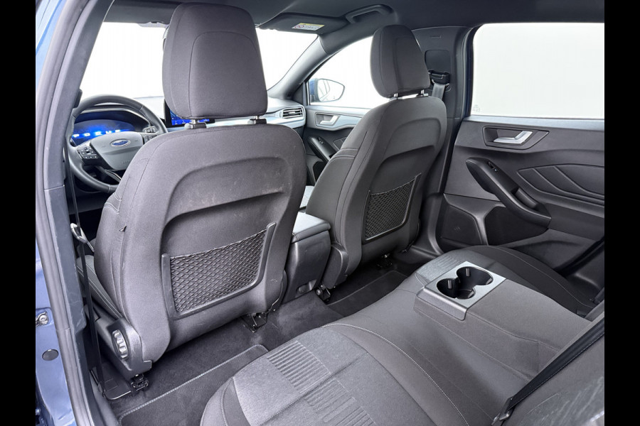 Ford FOCUS Wagon 1.5T 150PK AUT-8 Active X Navi Head-Up Adaptive Cruise Camera Apple Carplay Android Virtual-Cockpit Pdc Ecc Sport Stoelen Busine Elek.Achterklep Privacy Glas Led Isofix Wifi DAB Park-Asist Dodehoek-Asist Lane Assist Virtual Cockpit Keyless 1e Eigenaar Dealeronderhouden orig.NLse auto € 39.000 nieuw!  1.500KG trekvermogen