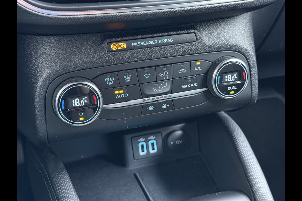 Ford FOCUS Wagon 1.5T 150PK AUT-8 Active X Navi Head-Up Adaptive Cruise Camera Apple Carplay Android Virtual-Cockpit Pdc Ecc Sport Stoelen Busine Elek.Achterklep Privacy Glas Led Isofix Wifi DAB Park-Asist Dodehoek-Asist Lane Assist Virtual Cockpit Keyless 1e Eigenaar Dealeronderhouden orig.NLse auto € 39.000 nieuw!  1.500KG trekvermogen