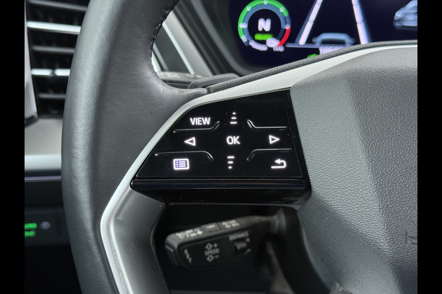 Audi Q4 e-tron 40 204pk AUT. 82kWh Advanced Launch Ed. SOH 97% Warmtepomp Matrix-Led Adaptive-Cruis Audi-Sound System Apple Carplay Android Aut 3 fase laden Stoelverwarming Lmv 20" DAB Bluetooth Elek.Achterklep € 63.000 nieuw Origineel Nederlandse Auto