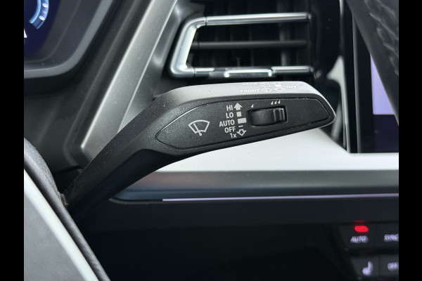 Audi Q4 e-tron 40 204pk AUT. 82kWh Advanced Launch Ed. SOH 97% Warmtepomp Matrix-Led Adaptive-Cruis Audi-Sound System Apple Carplay Android Aut 3 fase laden Stoelverwarming Lmv 20" DAB Bluetooth Elek.Achterklep € 63.000 nieuw Origineel Nederlandse Auto