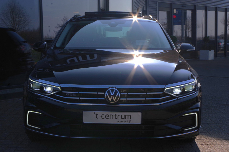Volkswagen Passat Variant 1.4 TSI PHEV GTE 218 PK BNS, Panoramadak, Head-Up, Leder, Memory, Massage, 4 x Stoelverwarming