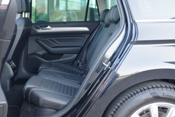 Volkswagen Passat Variant 1.4 TSI PHEV GTE 218 PK BNS, Panoramadak, Head-Up, Leder, Memory, Massage, 4 x Stoelverwarming
