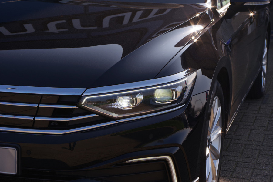 Volkswagen Passat Variant 1.4 TSI PHEV GTE 218 PK BNS, Panoramadak, Head-Up, Leder, Memory, Massage, 4 x Stoelverwarming