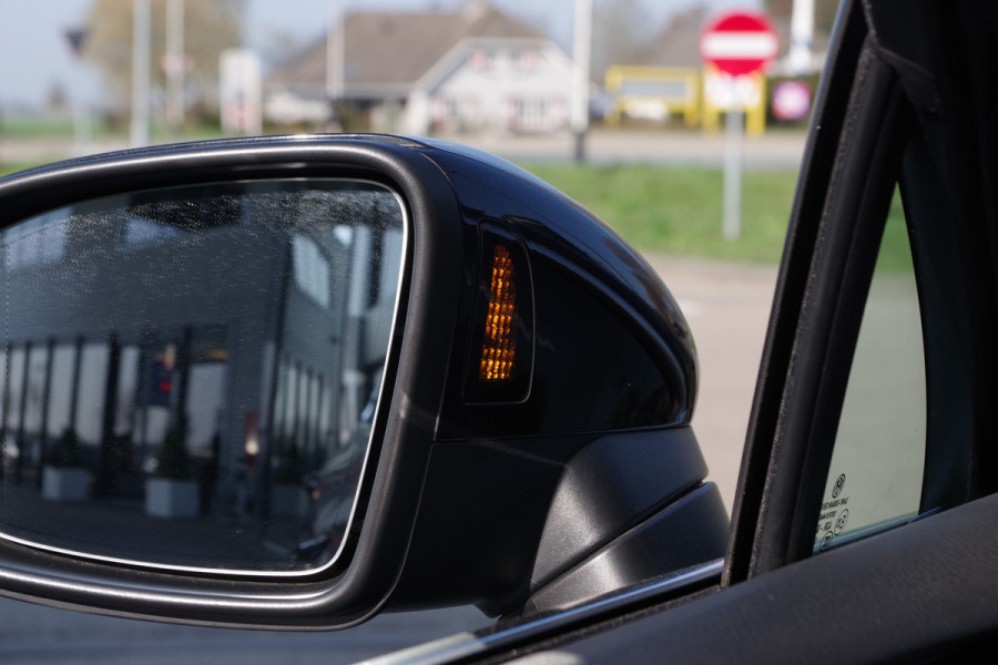 Volkswagen Passat Variant 1.4 TSI PHEV GTE 218 PK BNS, Panoramadak, Head-Up, Leder, Memory, Massage, 4 x Stoelverwarming