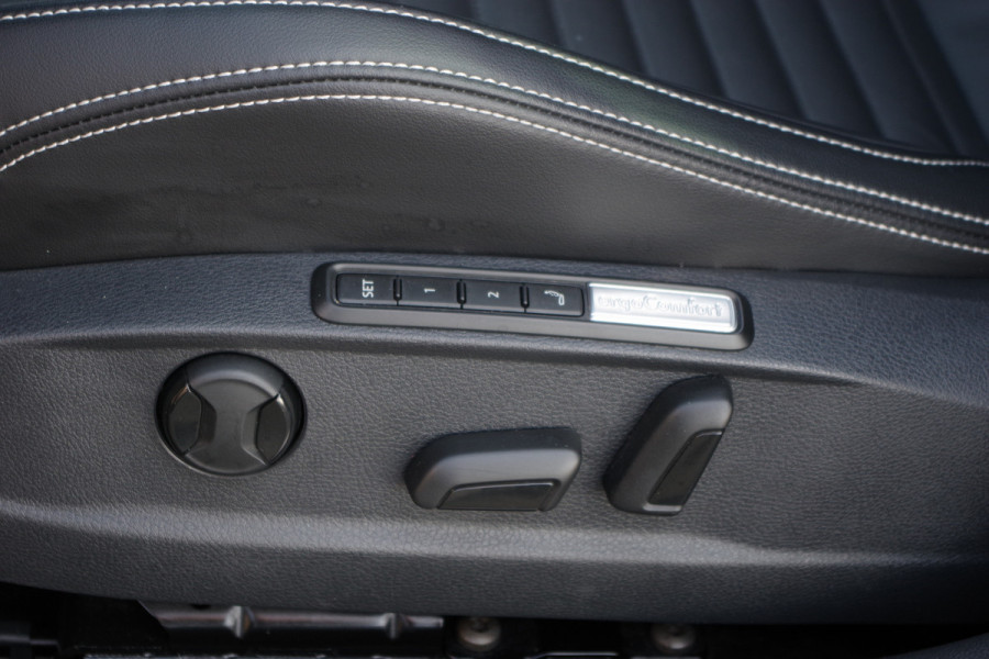 Volkswagen Passat Variant 1.4 TSI PHEV GTE 218 PK BNS, Panoramadak, Head-Up, Leder, Memory, Massage, 4 x Stoelverwarming