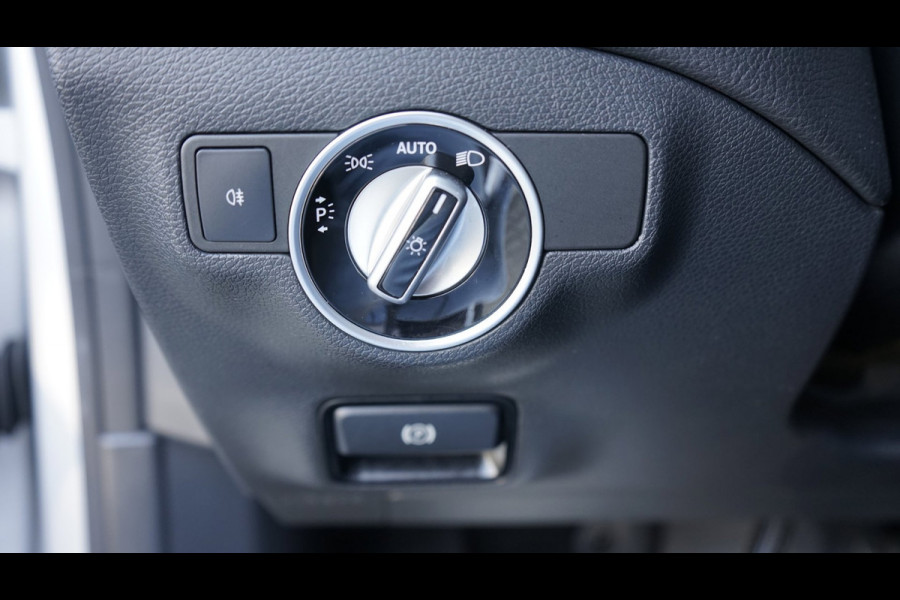 Mercedes-Benz CLA-Klasse 180 AMG AUTOMAAT-ALCANTARA-CAMERA-CRUISE-FULL LED-GROOT NAVIGATIE-KEYLESS-STOELVERWARMING