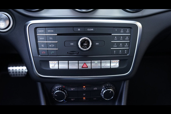 Mercedes-Benz CLA-Klasse 180 AMG AUTOMAAT-ALCANTARA-CAMERA-CRUISE-FULL LED-GROOT NAVIGATIE-KEYLESS-STOELVERWARMING