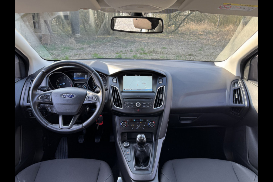 Ford FOCUS Wagon 100PK ECOBOOST BUSINESS EDITION TREKHAAK/NAVI/CARPLAY