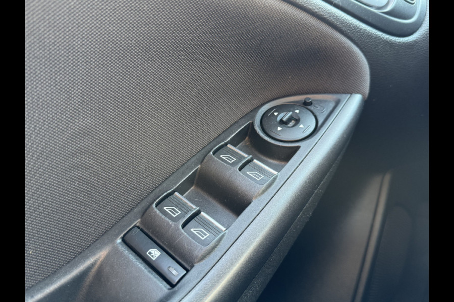 Ford FOCUS Wagon 100PK ECOBOOST BUSINESS EDITION TREKHAAK/NAVI/CARPLAY