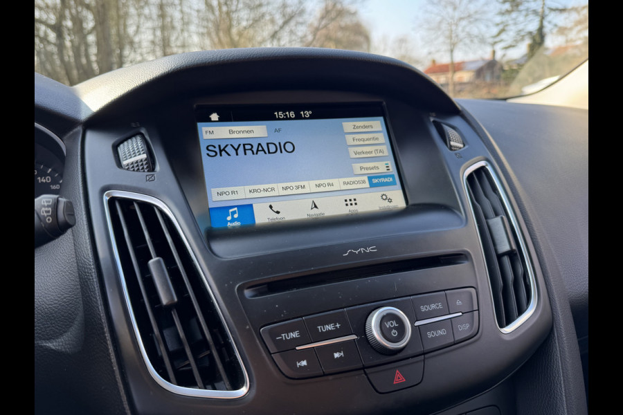 Ford FOCUS Wagon 100PK ECOBOOST BUSINESS EDITION TREKHAAK/NAVI/CARPLAY