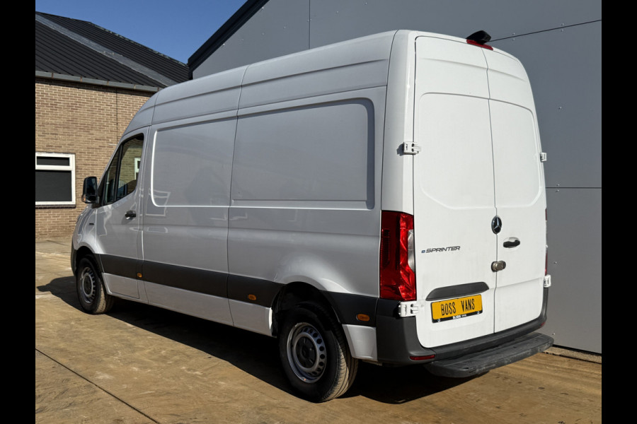 Mercedes-Benz eSprinter 312 55kWh 94.1% (SOH) 168km WLTP 80kw Snelladen L2H2 Climate Control Camera Stoelverwarming Laadkabel