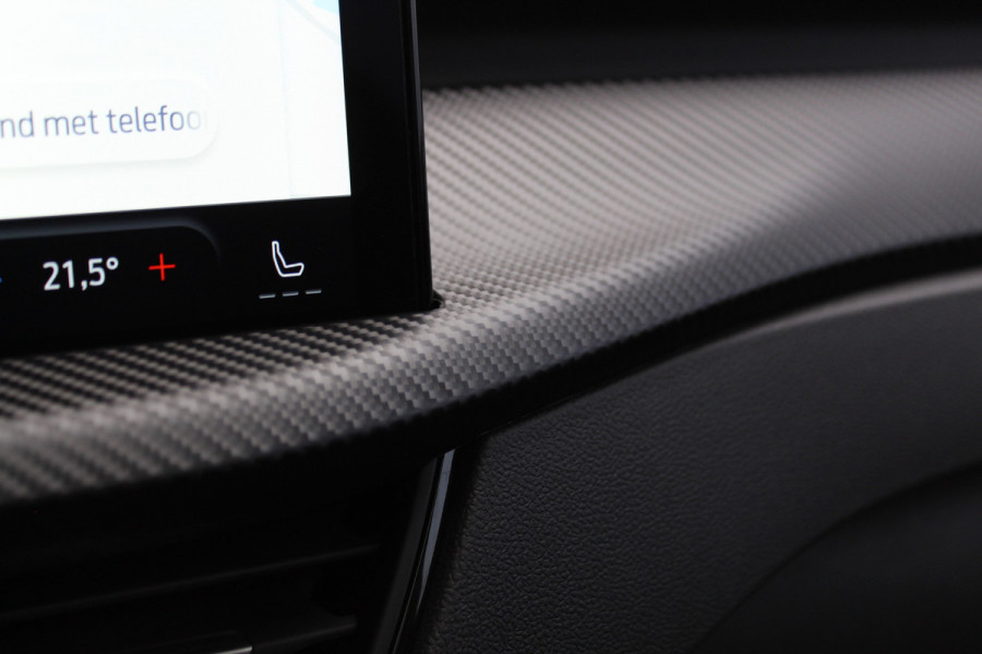 Ford Kuga 2.5-243pk PHEV ST-Line X. 2100kg trekgewicht ! Nieuw Model ! Van €. 54.937,- voor €. 42.750,- ! Trekgewicht van 2.100kg ! Elektr. verstelb. AGR stoelen voor, Stoel-, stuur-, voorraam- en achterbank verwarming, Elektr. panorama/schuif-kanteldak , Trekhaak wegklapbaar,