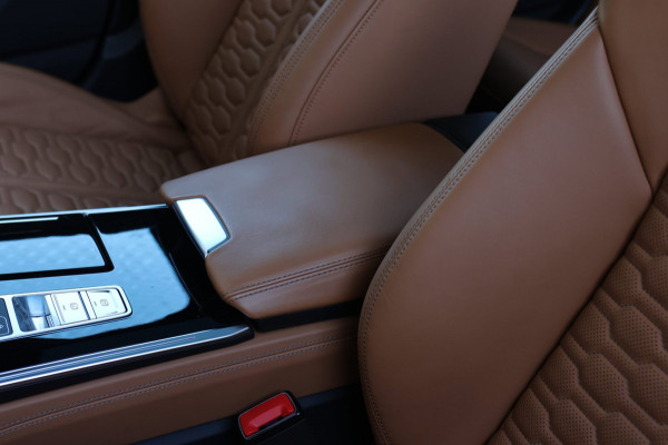 Audi RS6 TFSI Quattro *Keramisch*Carbon*Pano*Indiviual kleur*B&O*