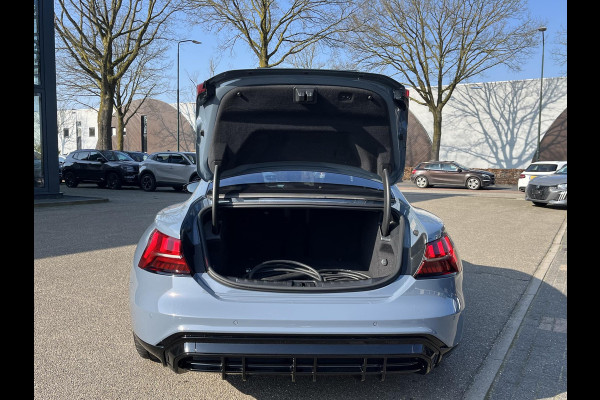 Audi e-tron GT RS 93 kWh 598PK! | SOH 89% | KEMORAGRIJS| STOELVERWARMING| ACHTERBANK VERWARMD| BANG & OLUFSEN| MATRIX LASER | DODE HOEK| PANORAMADAK| 360 CAMERA| HEAD-UP DISPLAY | NACHTZICHT ASSISTENT