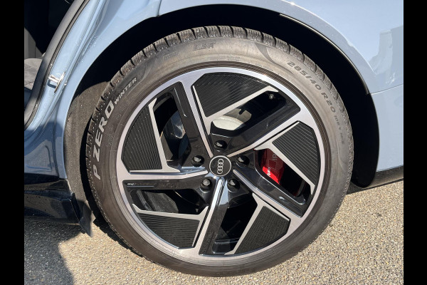 Audi e-tron GT RS 93 kWh 598PK! | SOH 89% | KEMORAGRIJS| STOELVERWARMING| ACHTERBANK VERWARMD| BANG & OLUFSEN| MATRIX LASER | DODE HOEK| PANORAMADAK| 360 CAMERA| HEAD-UP DISPLAY | NACHTZICHT ASSISTENT