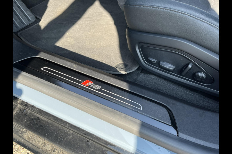 Audi e-tron GT RS 93 kWh 598PK! | SOH 89% | KEMORAGRIJS| STOELVERWARMING| ACHTERBANK VERWARMD| BANG & OLUFSEN| MATRIX LASER | DODE HOEK| PANORAMADAK| 360 CAMERA| HEAD-UP DISPLAY | NACHTZICHT ASSISTENT