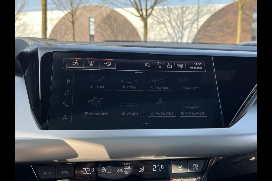 Audi e-tron GT RS 93 kWh 598PK! | SOH 89% | KEMORAGRIJS| STOELVERWARMING| ACHTERBANK VERWARMD| BANG & OLUFSEN| MATRIX LASER | DODE HOEK| PANORAMADAK| 360 CAMERA| HEAD-UP DISPLAY | NACHTZICHT ASSISTENT