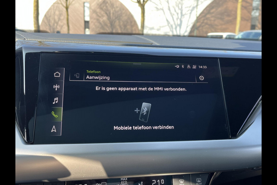 Audi e-tron GT RS 93 kWh 598PK! | SOH 89% | KEMORAGRIJS| STOELVERWARMING| ACHTERBANK VERWARMD| BANG & OLUFSEN| MATRIX LASER | DODE HOEK| PANORAMADAK| 360 CAMERA| HEAD-UP DISPLAY | NACHTZICHT ASSISTENT