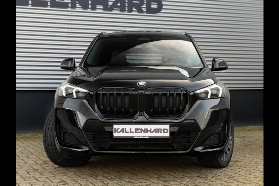 BMW X1 sDrive20i M-Sport Pro - Pano - Memoryzetel - ACC - Head-up - Harman Kardon
