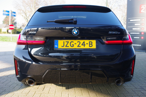 BMW 3 Serie Touring 330e 293 PK xDrive M-Sport Pro PHEV, Panoramadak, Kuipstoelen, Head-Up, Memory, Adap. Cruise Control