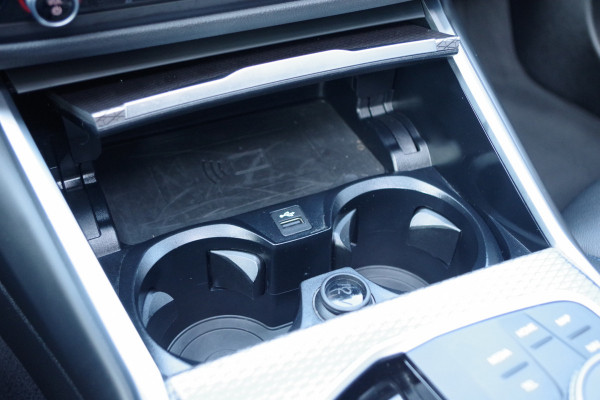 BMW 3 Serie Touring 330e 293 PK xDrive M-Sport Pro PHEV, Panoramadak, Kuipstoelen, Head-Up, Memory, Adap. Cruise Control