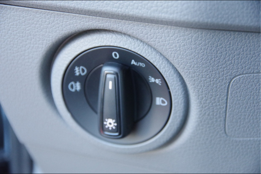 MAN TGE 3.140 35 2.0 L3H2 140PK AUT. LED, TREKHAAK, CAMERA, APPLE CARPLAY/ANDROID AUTO, CRUISE, VOORRUIT VERWARMING