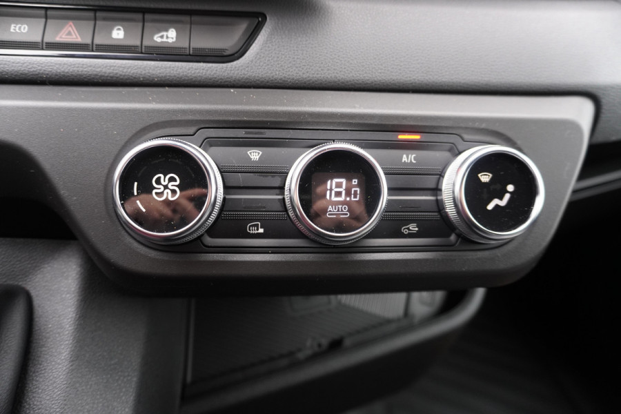 Renault Master T35 2.0 dCi 170PK L2H2 Extra Schuifdeur L / R DEMO!! Nr. V179 | Climate | Navi | Cruise | Trekhaak | Betimmering laadruimte