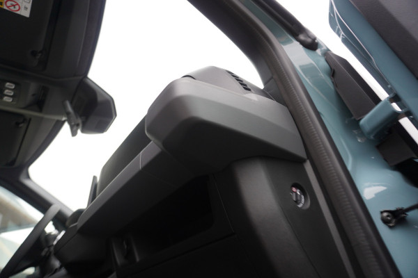 Renault Master T35 2.0 dCi 170PK L2H2 Extra Schuifdeur L / R DEMO!! Nr. V179 | Climate | Navi | Cruise | Trekhaak | Betimmering laadruimte