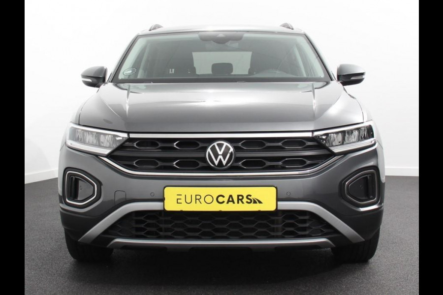 Volkswagen T-Roc 1.5 TSI 150pk DSG Life | Navigatie | Apple Carplay/Android Auto | Adaptive Cruise Control | Trekhaak | Parkeersensoren | Stoelverwarming | Ledverlichting | Getinte ramen | Climate Control |