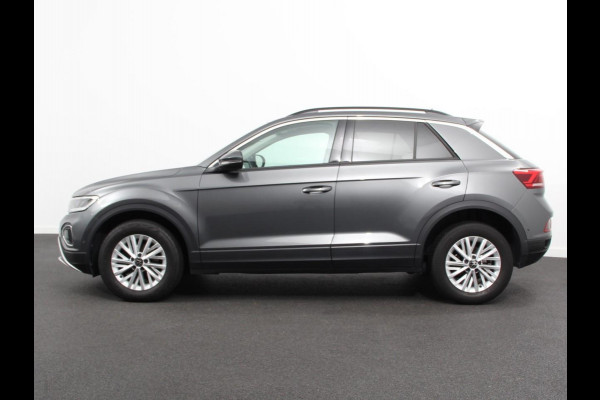 Volkswagen T-Roc 1.5 TSI 150pk DSG Life | Navigatie | Apple Carplay/Android Auto | Adaptive Cruise Control | Trekhaak | Parkeersensoren | Stoelverwarming | Ledverlichting | Getinte ramen | Climate Control |