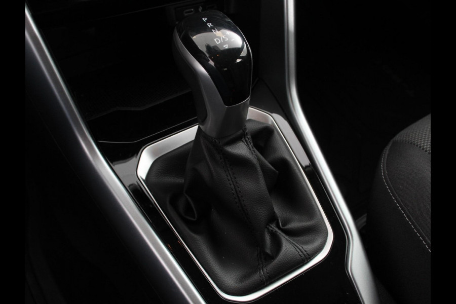 Volkswagen T-Roc 1.5 TSI 150pk DSG Life | Navigatie | Apple Carplay/Android Auto | Adaptive Cruise Control | Trekhaak | Parkeersensoren | Stoelverwarming | Ledverlichting | Getinte ramen | Climate Control |