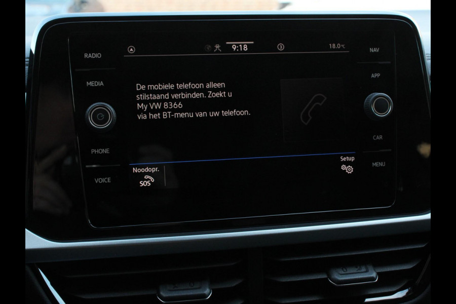 Volkswagen T-Roc 1.5 TSI 150pk DSG Life | Navigatie | Apple Carplay/Android Auto | Adaptive Cruise Control | Trekhaak | Parkeersensoren | Stoelverwarming | Ledverlichting | Getinte ramen | Climate Control |