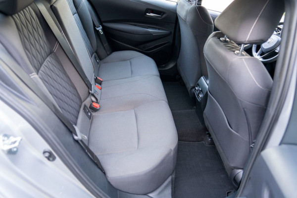 Toyota Corolla 1.5 Active|Prijs rijklaar incl 12 mnd garantie|Clima Verw stoelen Camera Carplay