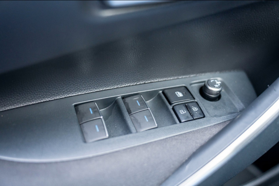 Toyota Corolla 1.5 Active|Prijs rijklaar incl 12 mnd garantie|Clima Verw stoelen Camera Carplay