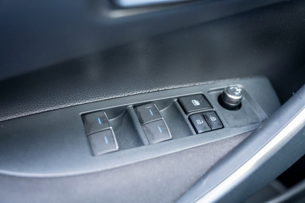 Toyota Corolla 1.5 Active|Prijs rijklaar incl 12 mnd garantie|Clima Verw stoelen Camera Carplay