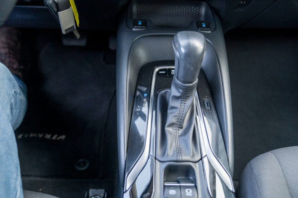 Toyota Corolla 1.5 Active|Prijs rijklaar incl 12 mnd garantie|Clima Verw stoelen Camera Carplay