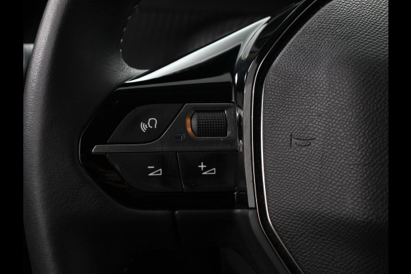 Peugeot 208 1.2 PureTech 100pk Allure Pack Apple Carplay / Android Auto | Camera | Keyless | Adeptive Cruise Control | Stoelverwarming | Getinte Ramen |