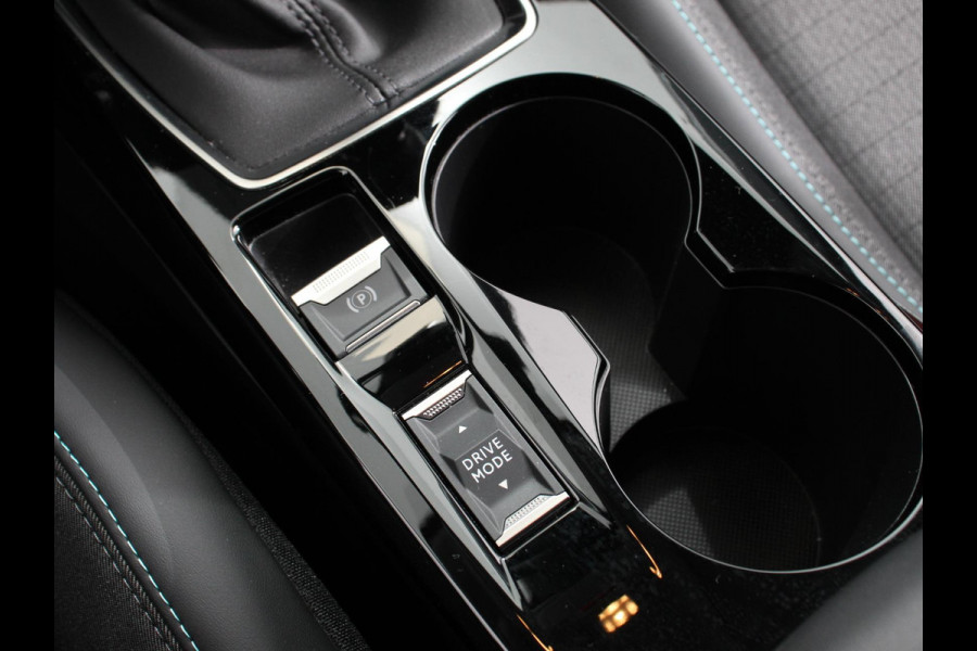 Peugeot 208 1.2 PureTech 100pk Allure Pack Apple Carplay / Android Auto | Camera | Keyless | Adeptive Cruise Control | Stoelverwarming | Getinte Ramen |