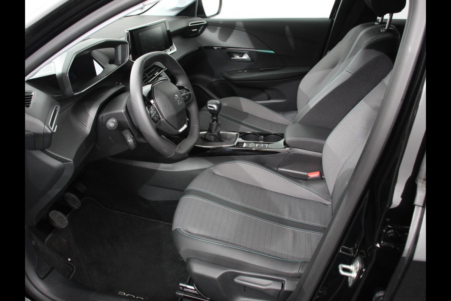 Peugeot 208 1.2 PureTech 100pk Allure Pack Apple Carplay / Android Auto | Camera | Keyless | Adeptive Cruise Control | Stoelverwarming | Getinte Ramen |