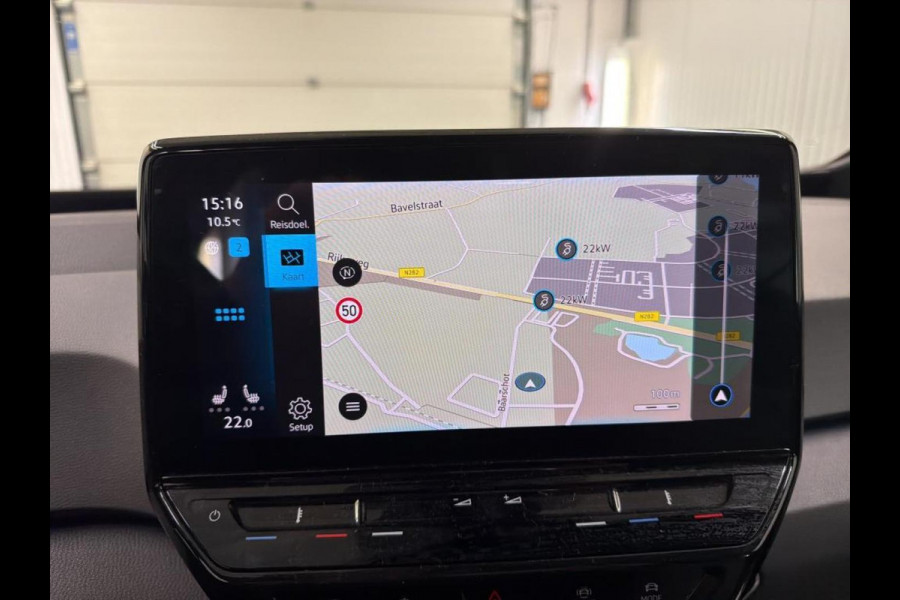 Volkswagen ID.3 Life 58 kWh Airco ECC Navi Carplay PDC VA Adaptive Cruise Control Full LED Sfeerverlichting