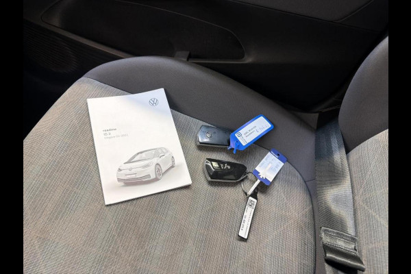 Volkswagen ID.3 Life 58 kWh Airco ECC Navi Carplay PDC VA Adaptive Cruise Control Full LED Sfeerverlichting