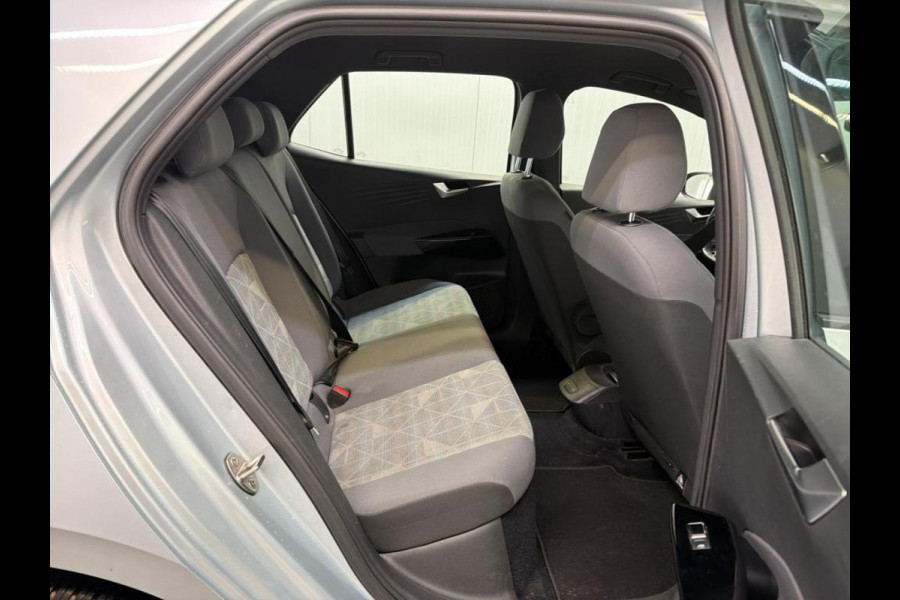 Volkswagen ID.3 Life 58 kWh Airco ECC Navi Carplay PDC VA Adaptive Cruise Control Full LED Sfeerverlichting