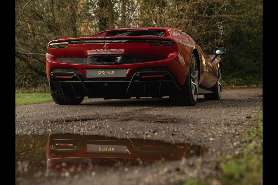 Ferrari 296 GTB 3.0 V6 | Rosso Mugello | Daytona Racing Seats | Lift | Pass. Display | JBL