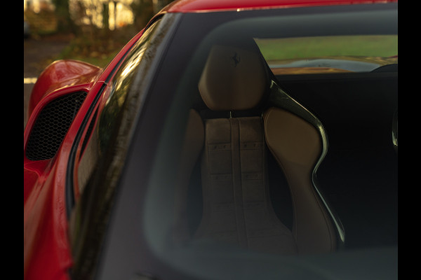 Ferrari 296 GTB 3.0 V6 | Rosso Mugello | Daytona Racing Seats | Lift | Pass. Display | JBL