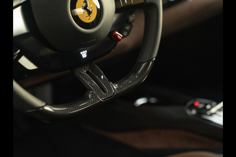 Ferrari 296 GTB 3.0 V6 | Rosso Mugello | Daytona Racing Seats | Lift | Pass. Display | JBL